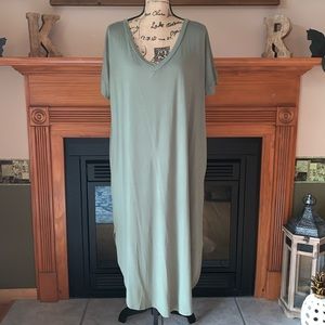 Zenana Outfitters Maxi Dress Split Hem w/ Pockets